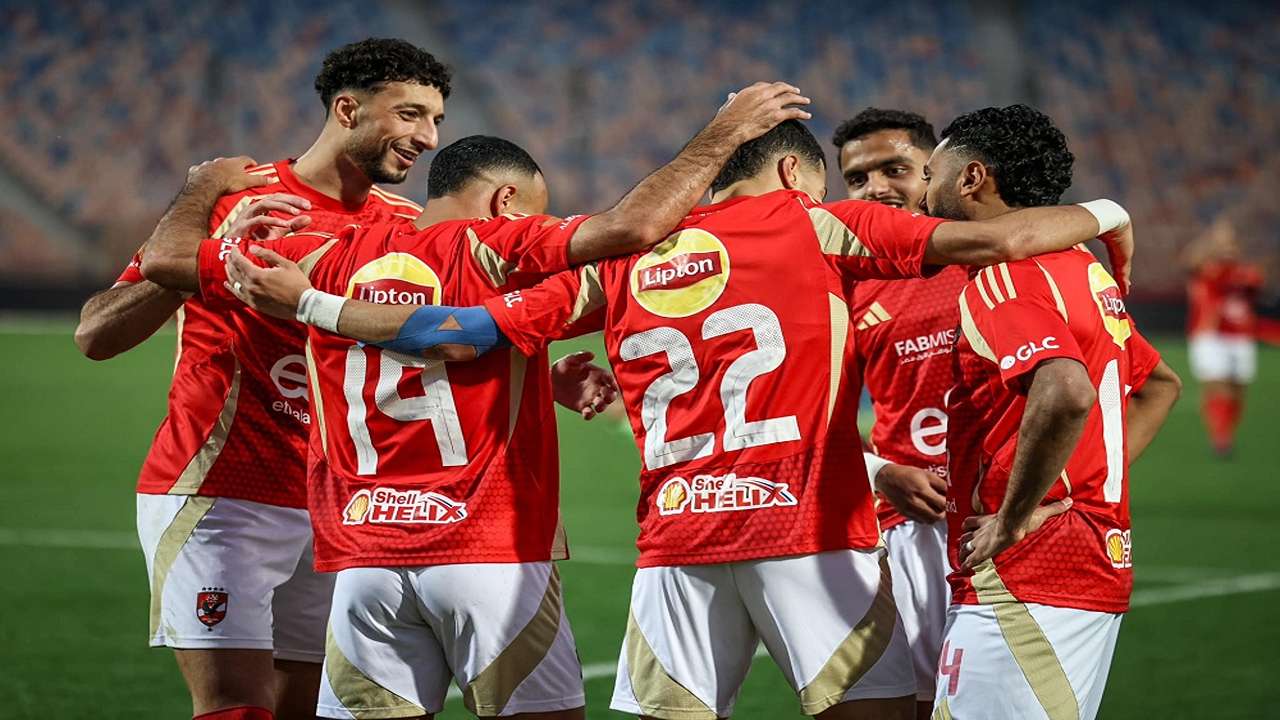 “إبن النادي راجع!”.. الاهلي يفاجئ الجماهير بصفقة إنتقال حر تهز الوسط الرياضية بعد رحيل الفلسطيني