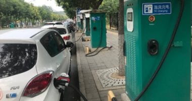 <p><strong>“صفقة سيارات غامضة: هل كادت تعرقل إقرار العقوبات الأوروبية ضد روسيا؟ اكتشف ما حدث!”</strong></p>