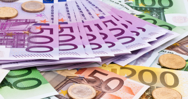 هل يتراجع سعر اليورو اليوم الخميس 16 أكتوبر 2025؟ اكتشف أبرز تحركاته في منتصف التعاملات بالبنوك!