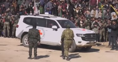 هل تعيد جثة رهينة حماس للصليب الأحمر الأمل في اتفاقات جديدة؟ جيش الاحتلال يعلن تسليم الجثة!