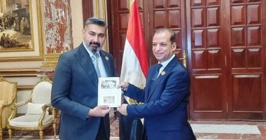 ياسر جلال يتسلم كارنيه عضوية الشيوخ: كيف سيحقق النهضة لمصر؟ اكتشف التفاصيل بالصور!