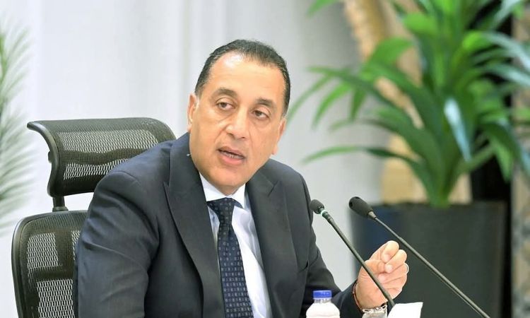 في اليوم العالمي للفتاة: كيف يدعم مدبولي فتياتنا المبدعات؟