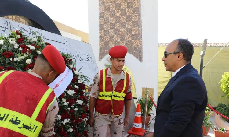 نائب محافظ المنيا يكرم الشهداء بإكليل زهور في ذكرى أكتوبر