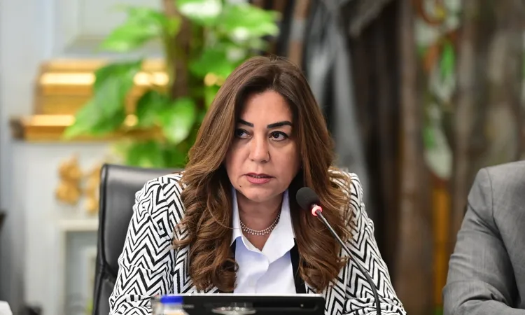 كيف تُعزز وزيرة التنمية المحلية الوعي البيئي وتُواجه التلوث؟
