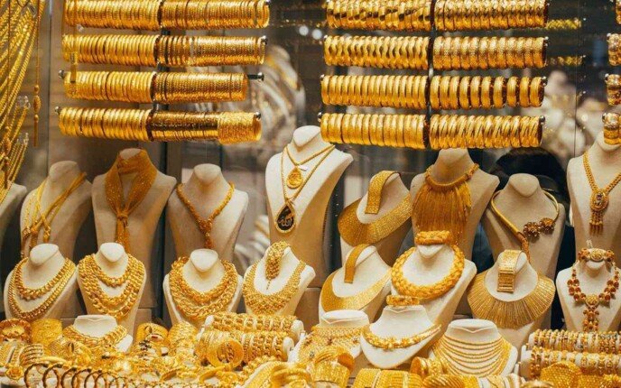 هل ارتفع سعر جرام الذهب بنحو 350 جنيهًا في أسبوع؟ اكتشف الأسباب والتوقعات!