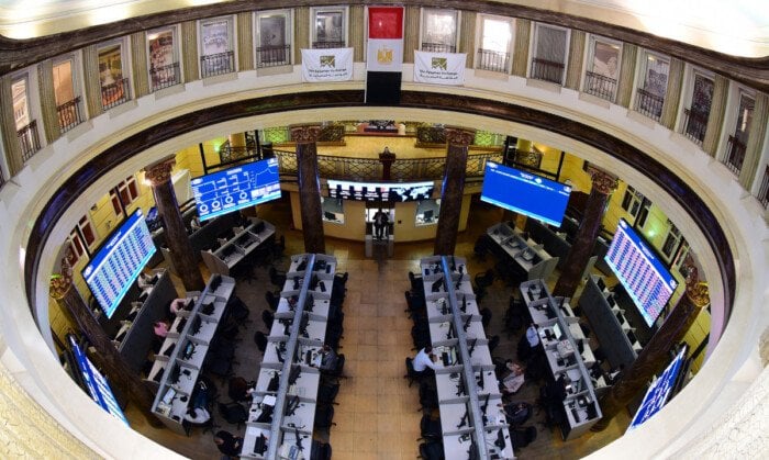 ما الذي تسبب في أداء متباين لمؤشرات البورصة في ختام تعاملات اليوم؟ اكتشف التفاصيل!