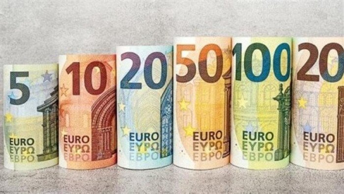 هل تبحث عن سعر اليورو مقابل الجنيه المصري اليوم؟ إليك أحدث التفاصيل ليوم السبت 25 أكتوبر 2025!
