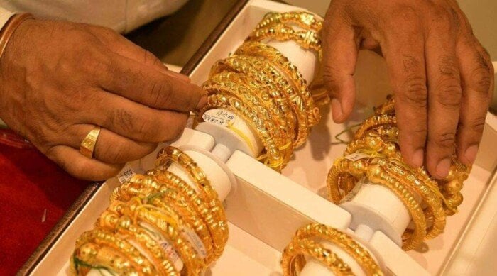 هل يتجه الذهب نحو الانخفاض؟ تراجع أسعار الذهب محلياً وعالمياً بفعل جني الأرباح